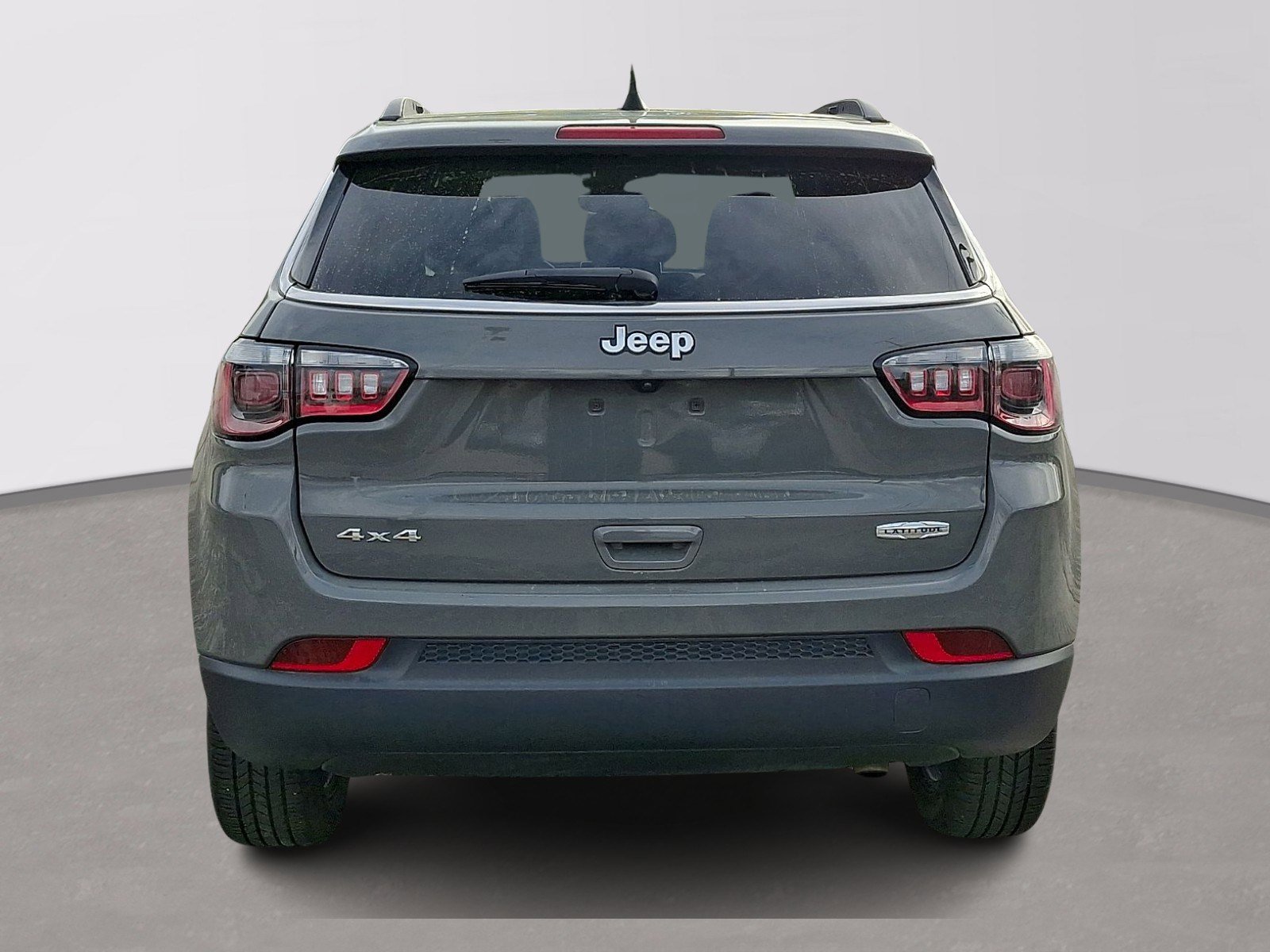 Used 2024 Jeep Compass Latitude image 5