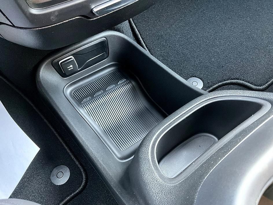New 2026 Chrysler Pacifica Select image 28