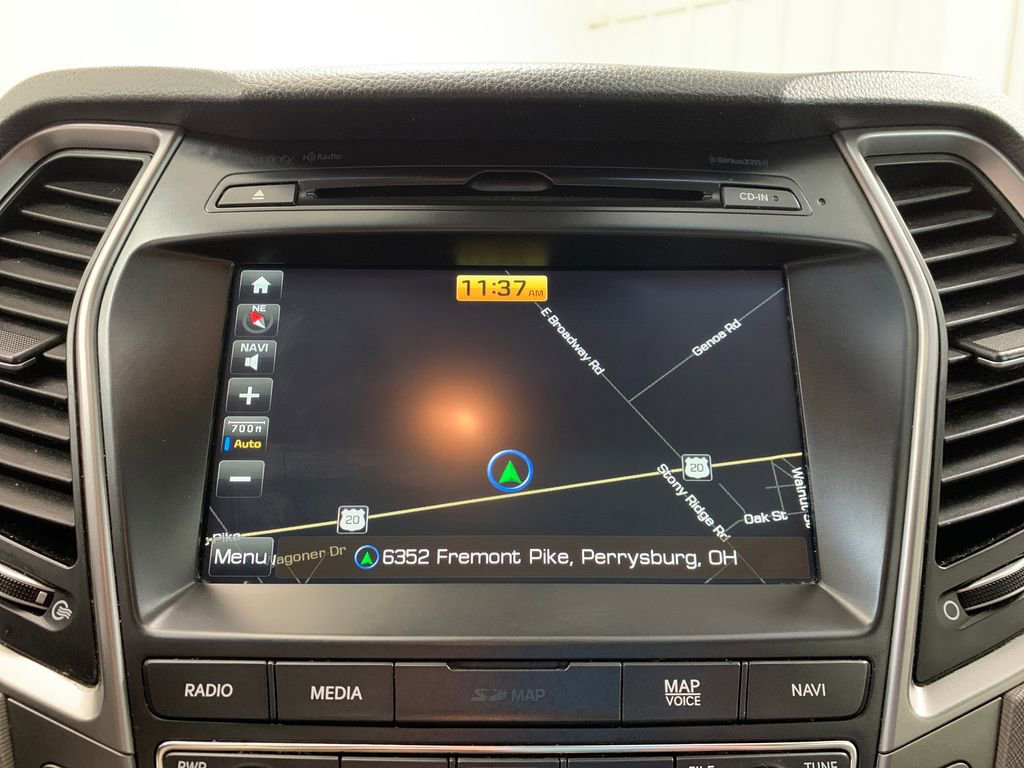 Used 2017 Hyundai Santa Fe SE w/ SE Ultimate Tech Package 03 image 10