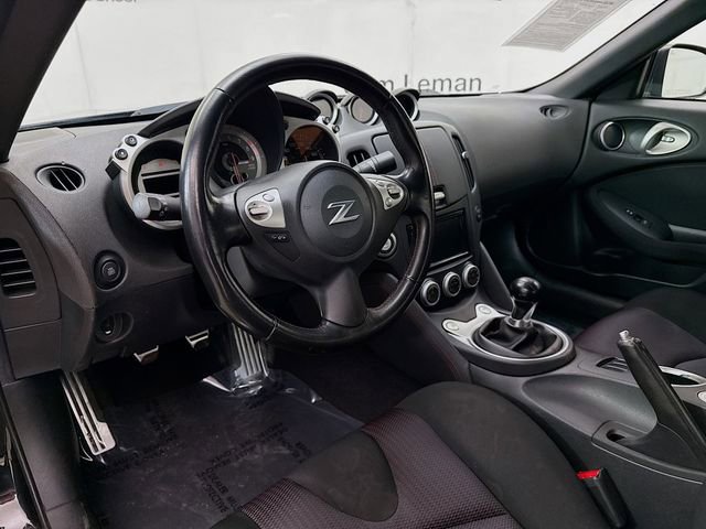 Used 2010 Nissan 370Z NISMO image 9