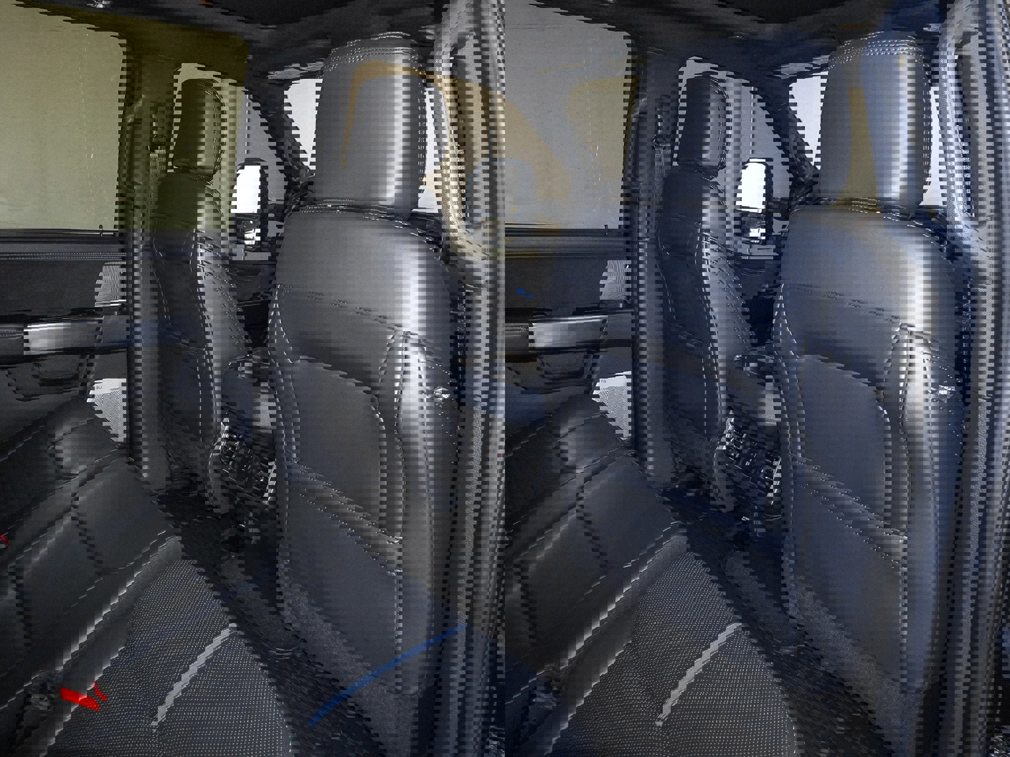 Used 2025 Ford F450 Platinum w/ FX4 Off-Road Package image 44