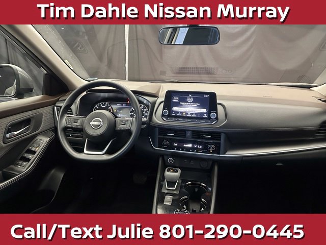 Used 2023 Nissan Rogue SV AWD/4WD image 20