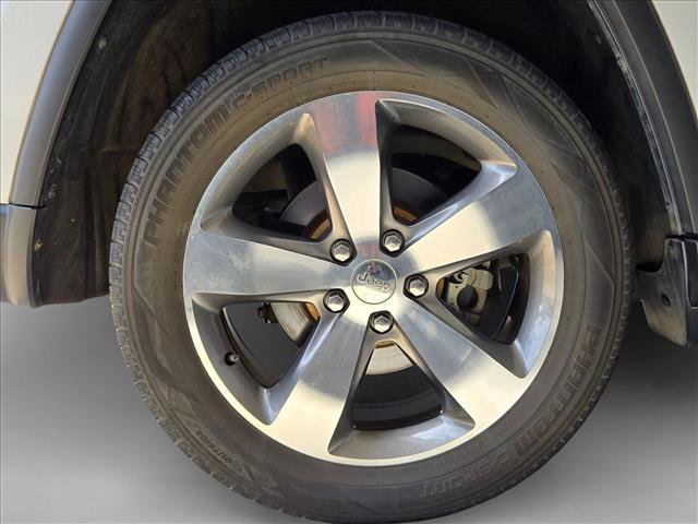 Used 2014 Jeep Grand Cherokee Limited RWD image 25