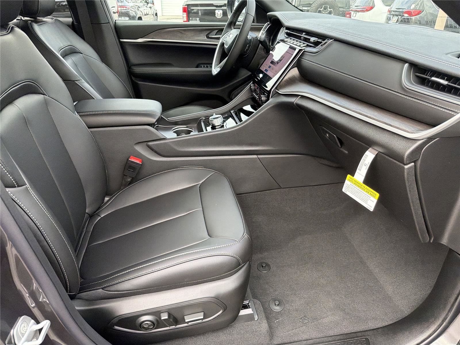 New 2025 Jeep Grand Cherokee Limited image 14