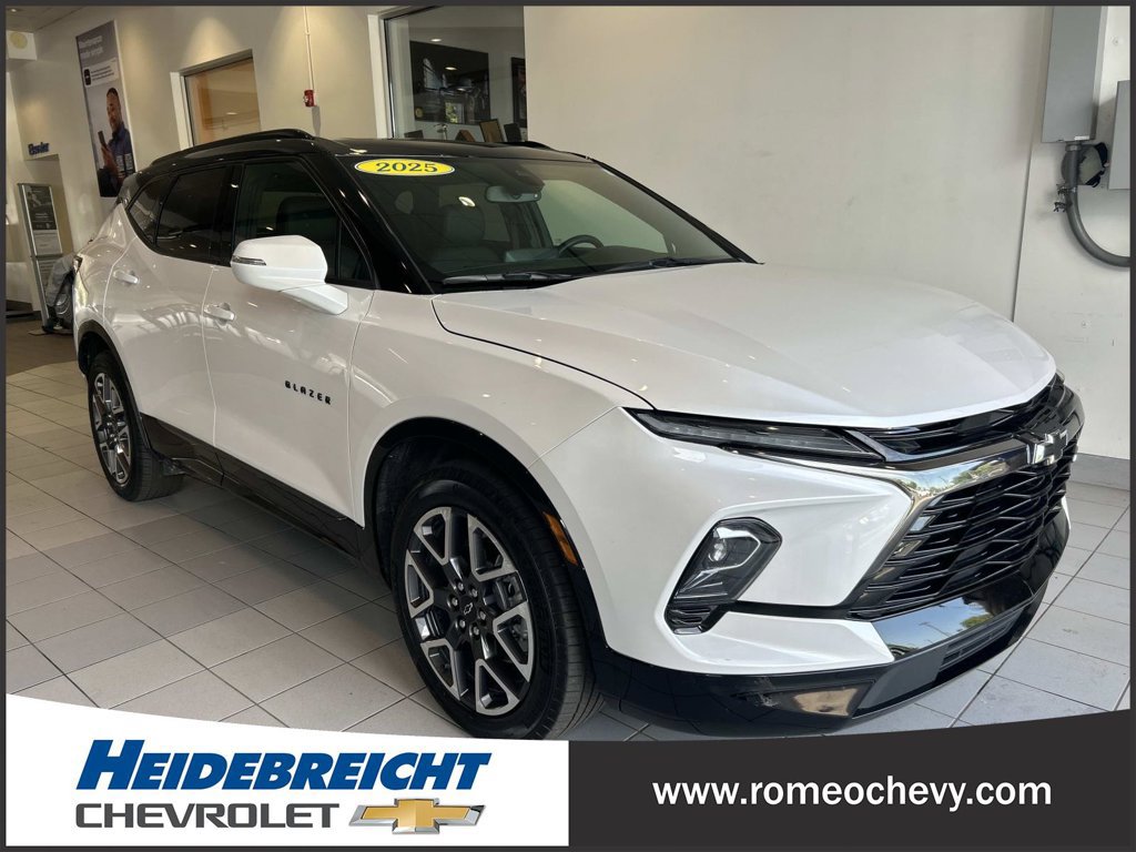 Used 2025 Chevrolet Blazer RS w/ Enhanced Convenience Package AWD/4WD image 1