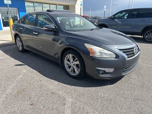 Used 2013 Nissan Altima 2.5 SL w/ Technology Pkg image 2