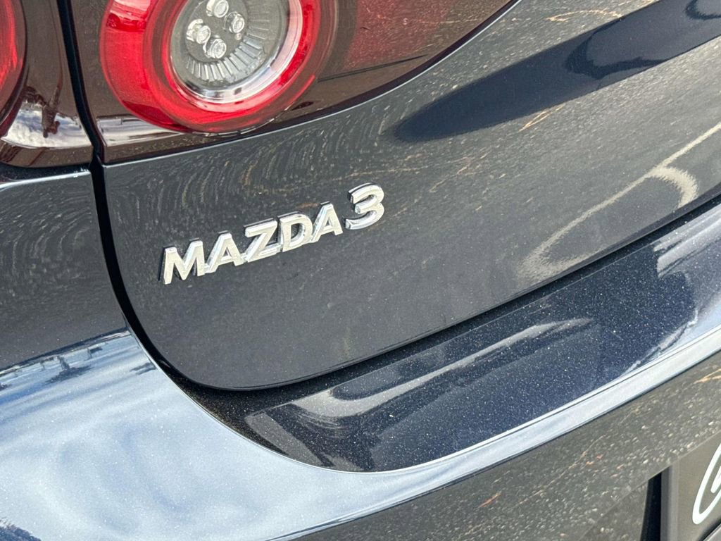 Used 2019 MAZDA MAZDA3 Hatchback FWD image 7