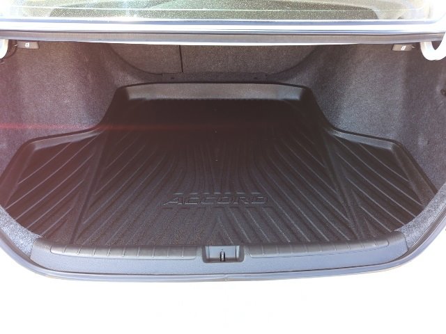 Used 2022 Honda Accord Touring image 24