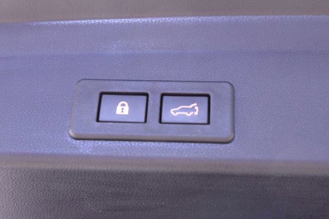 Used 2023 Subaru Ascent Premium w/ Convenience Package image 23