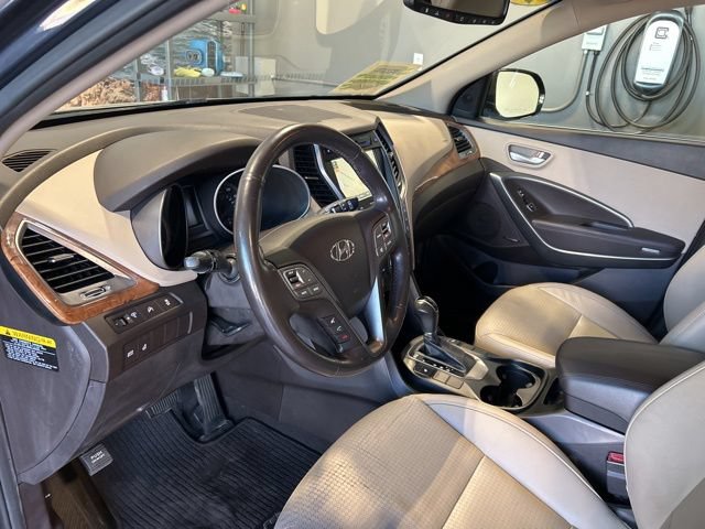 Used 2013 Hyundai Santa Fe GLS FWD image 40