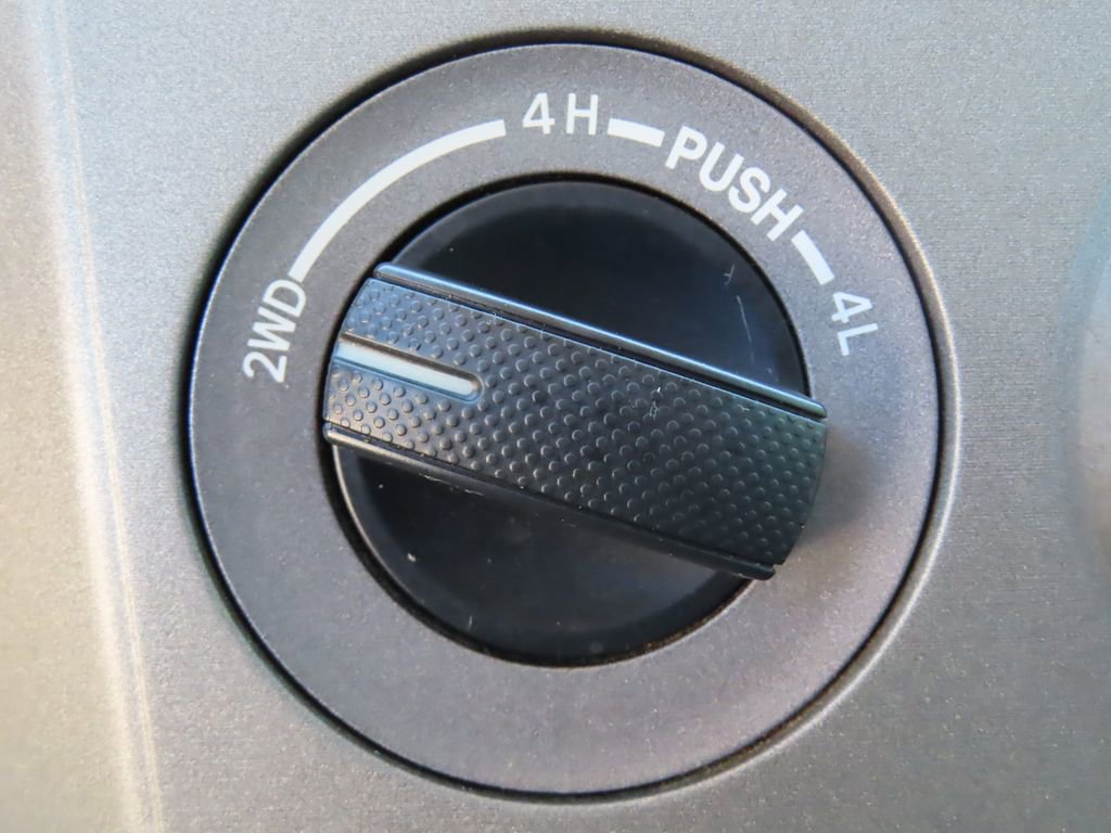 Used 2013 Toyota Sequoia Platinum AWD/4WD image 15