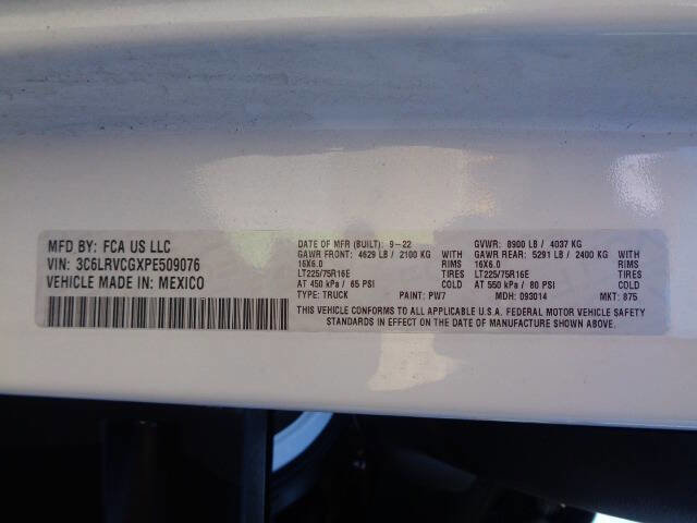 Used 2023 RAM ProMaster 2500 w/ Driver Convenience Group image 28