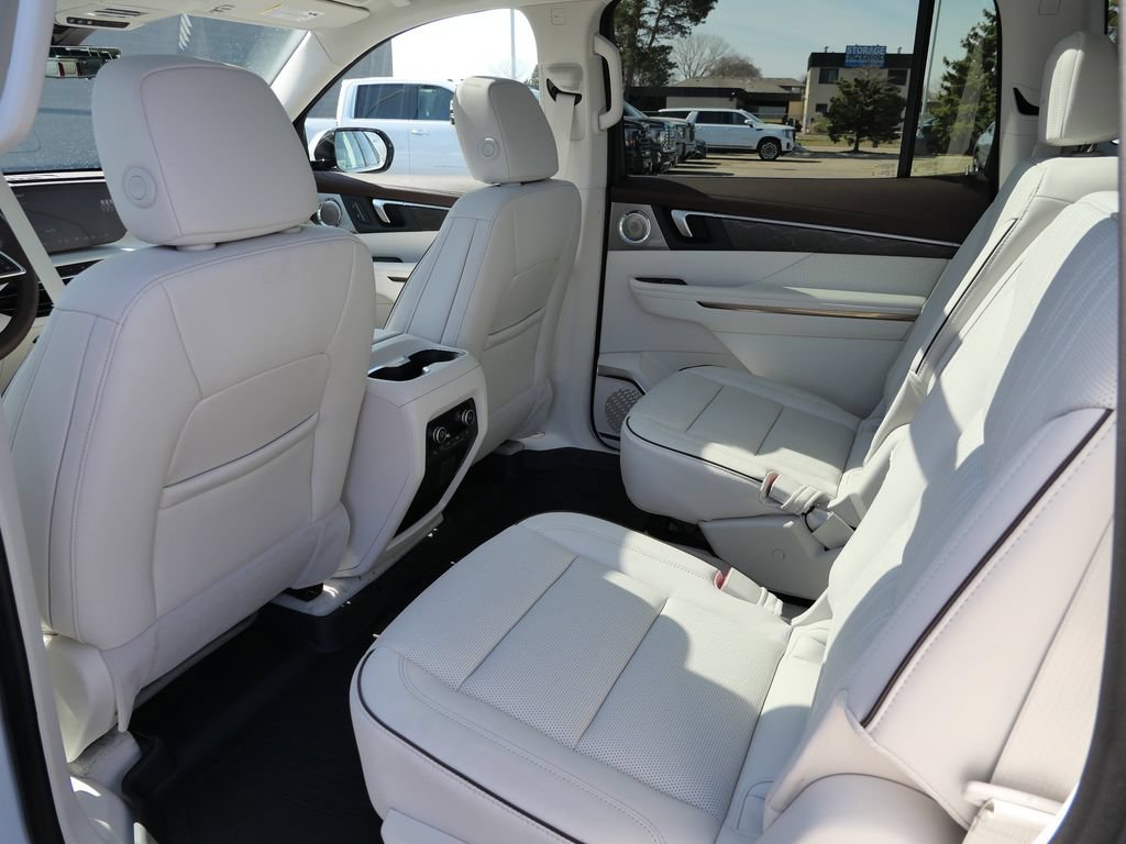New 2026 Buick Enclave Avenir w/ Super Cruise Package AWD/4WD image 36