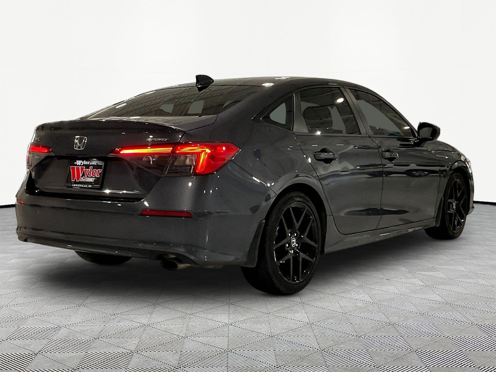 Used 2024 Honda Civic Sport image 6