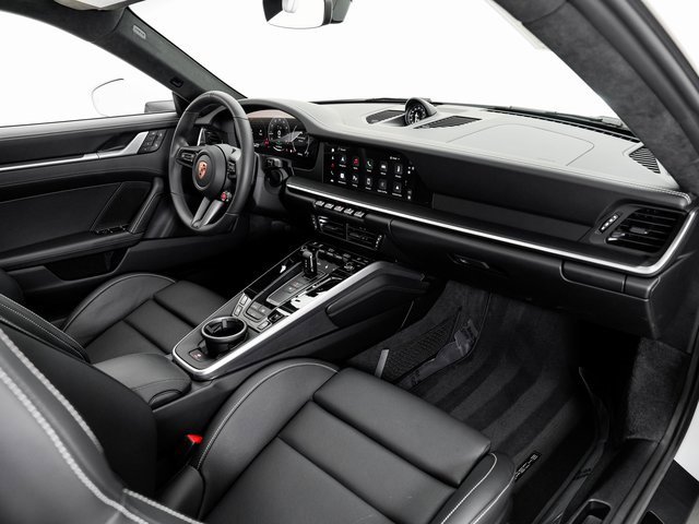 Used 2025 Porsche 911 Carrera 4 GTS image 26
