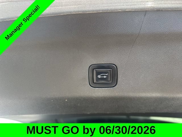 Used 2022 Chevrolet Tahoe LT w/ Luxury Package AWD/4WD image 32