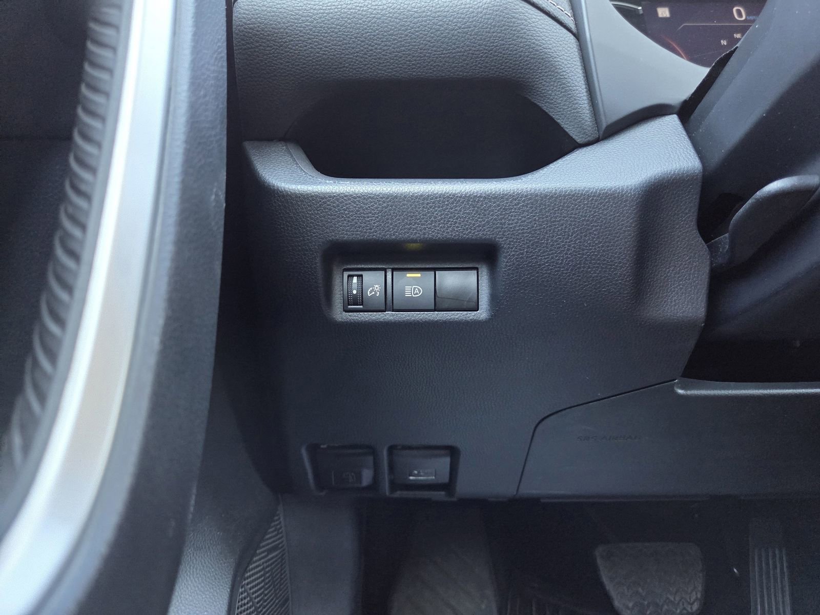 Used 2024 Toyota RAV4 LE AWD/4WD image 40