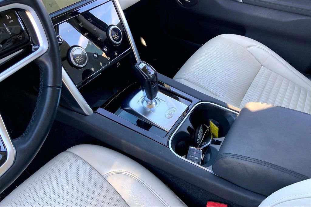 Used 2021 Land Rover Discovery Sport S image 13
