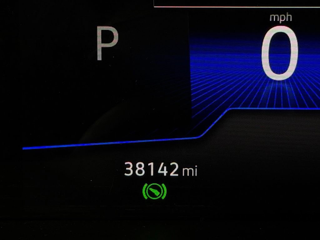 Used 2023 Volkswagen Jetta SE w/ Panoramic Sunroof Package FWD image 21