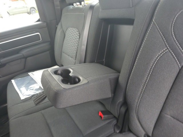 New 2026 RAM 1500 4x4 Crew Cab image 34