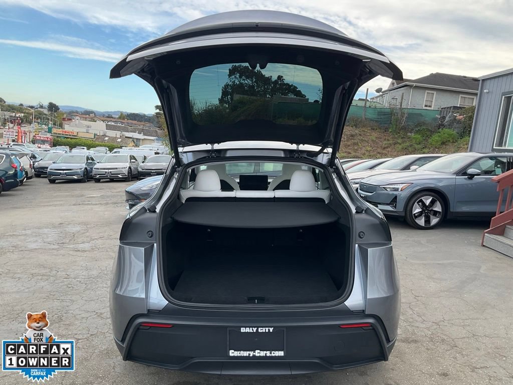 Used 2026 Tesla Model Y Long Range AWD/4WD image 10