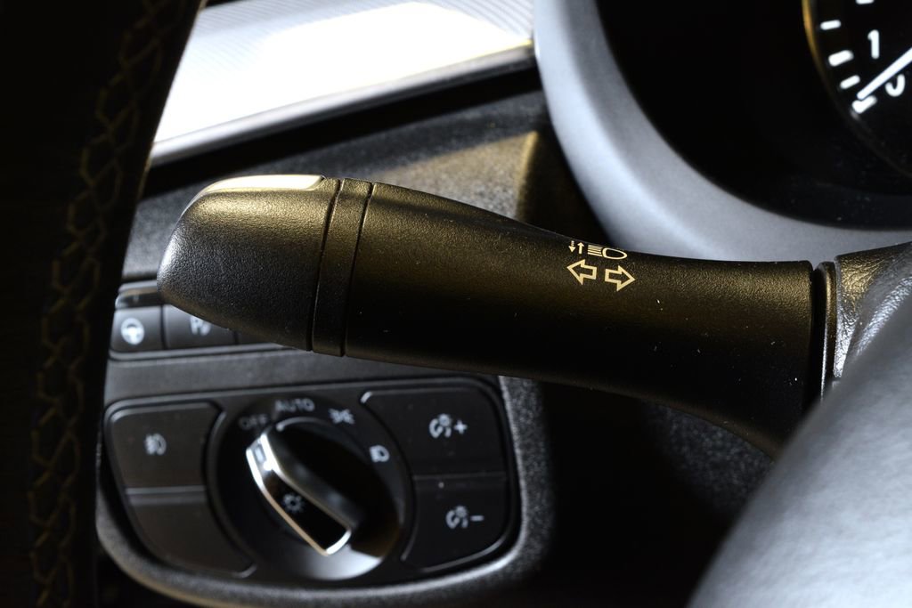 Used 2021 INFINITI QX50 Luxe w/ Appearance Package image 18