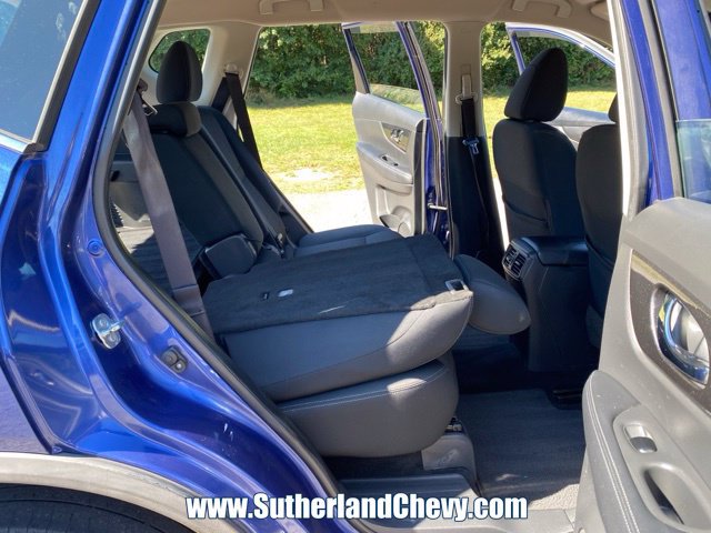 Used 2017 Nissan Rogue S AWD/4WD image 32