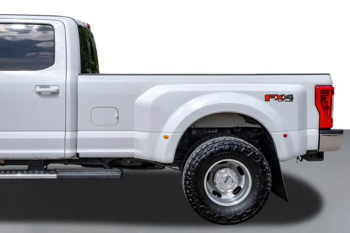 Used 2017 Ford F350 Lariat w/ Lariat Value Package image 11