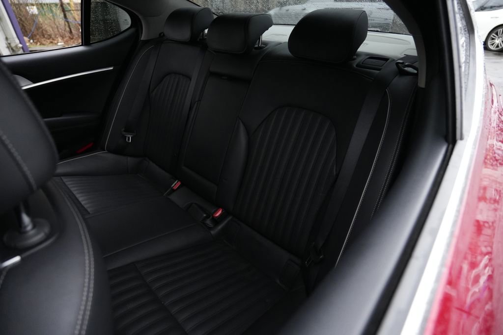 Used 2020 Genesis G70 2.0T w/ Elite Package image 35