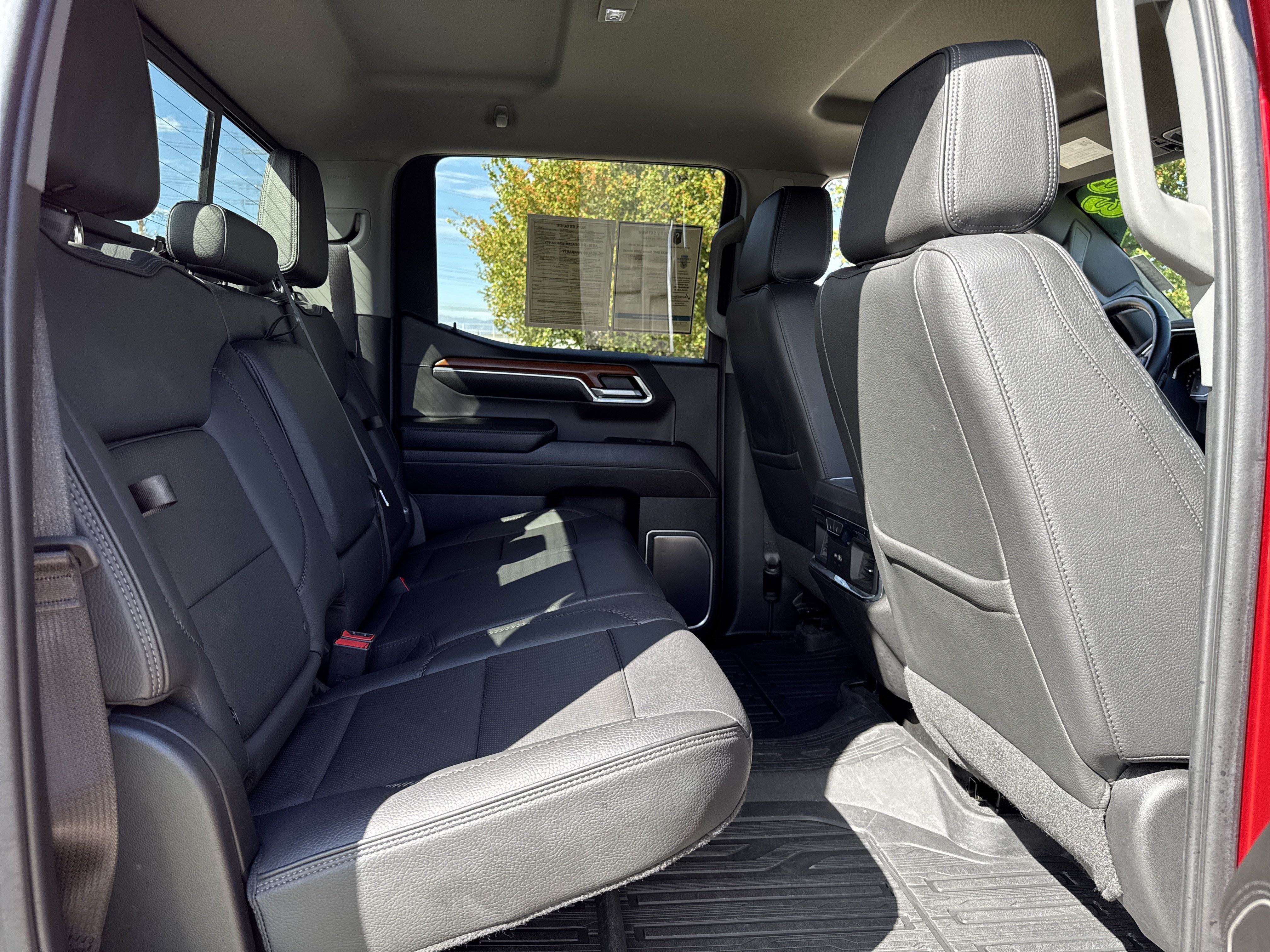 Used 2023 GMC Sierra 1500 Denali w/ Technology Package AWD/4WD image 24