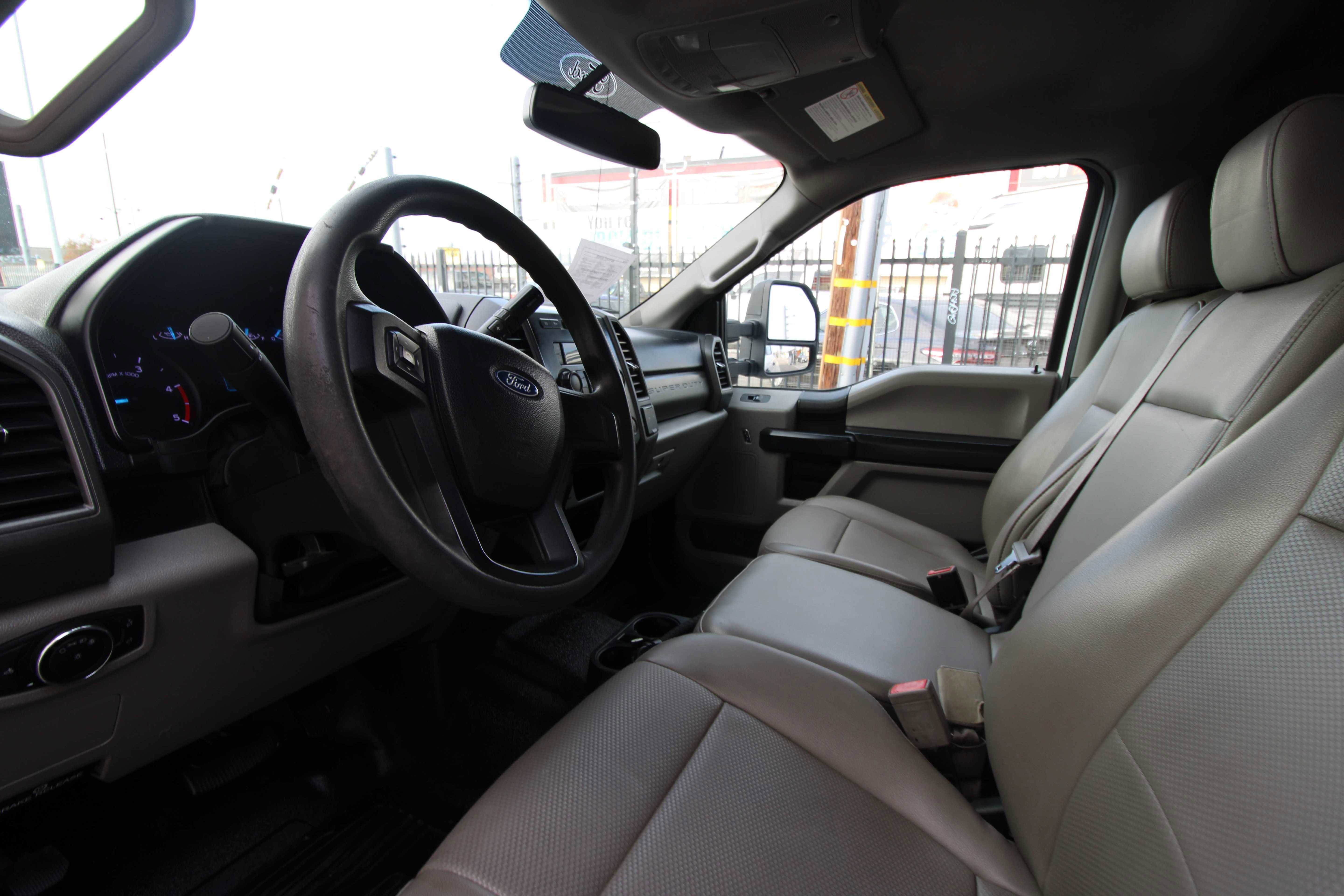 Used 2019 Ford F250 XL w/ Power Equipment Group image 7