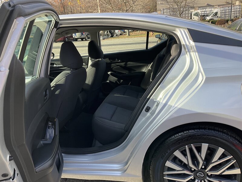 Used 2023 Nissan Altima 2.5 SV image 13