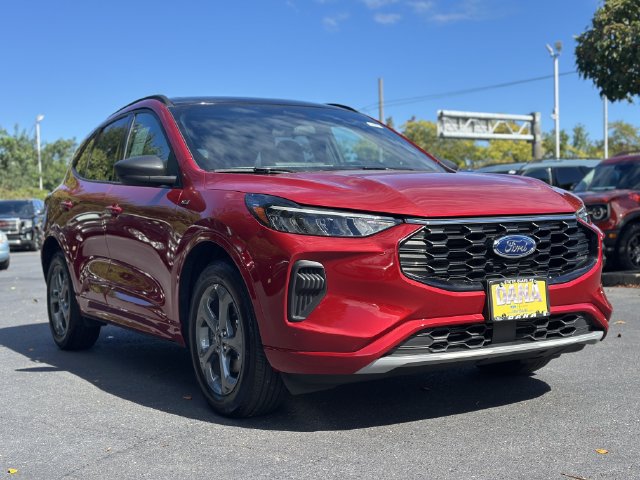Certified 2023 Ford Escape ST-Line w/ Tech Pack #1 AWD/4WD image 49