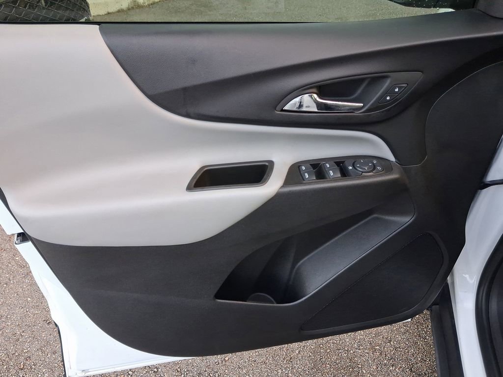 Used 2024 Chevrolet Equinox LS FWD image 14