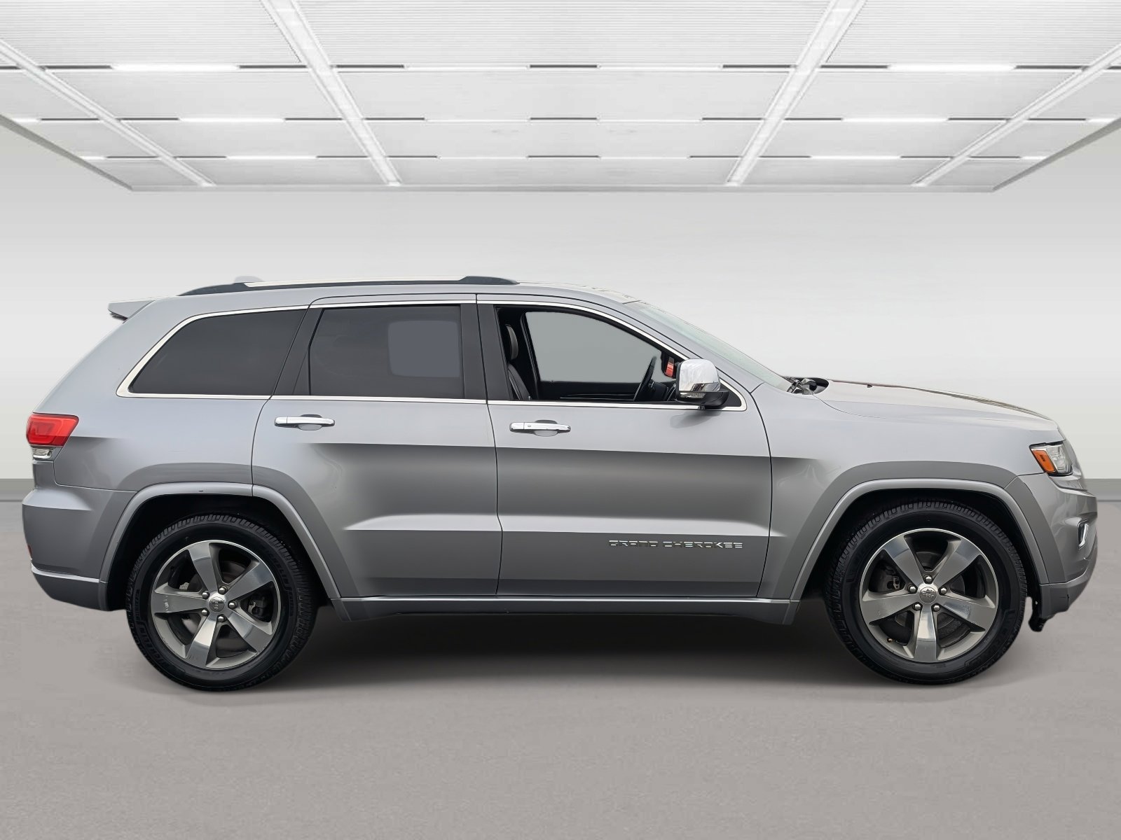 Used 2014 Jeep Grand Cherokee Overland image 6