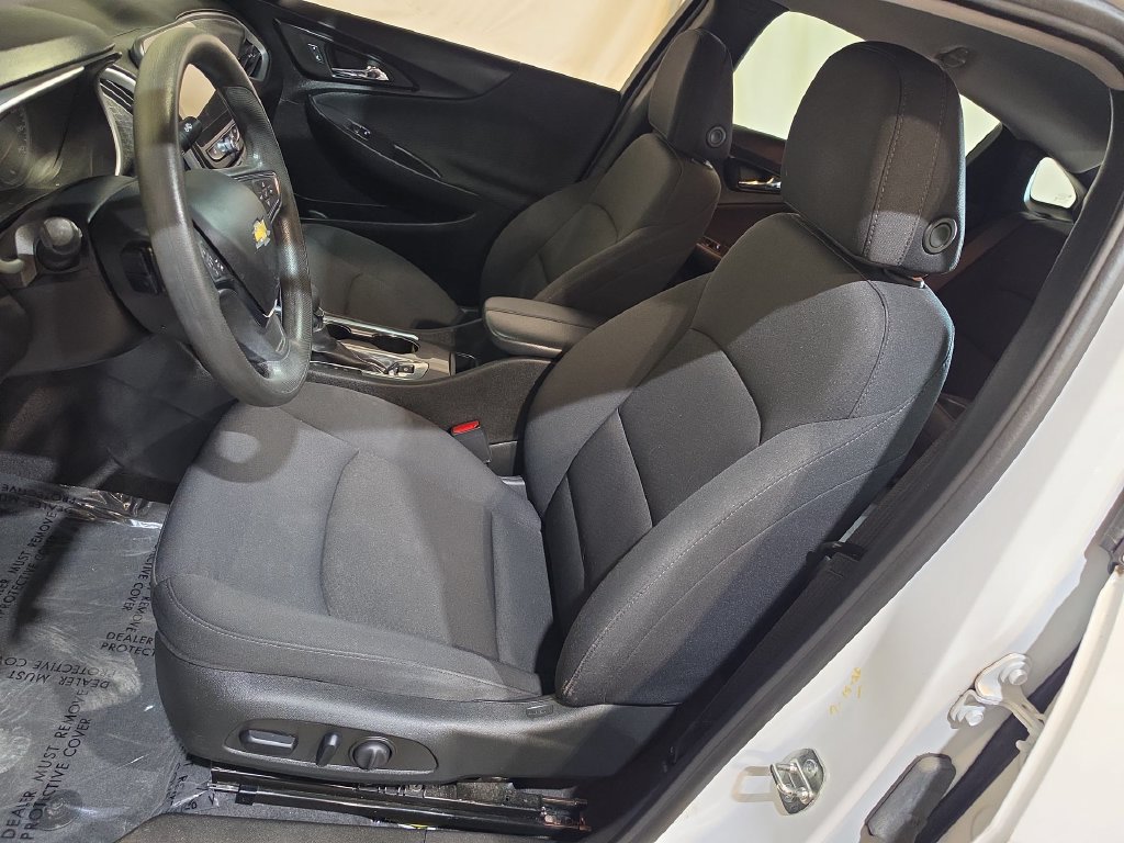 Used 2023 Chevrolet Malibu LT FWD image 13