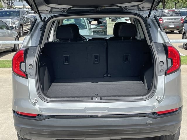 Used 2023 GMC Terrain SLE w/ Driver Convenience Package FWD image 27