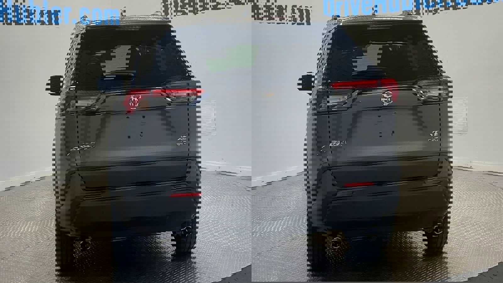 Used 2025 Toyota RAV4 XLE image 7