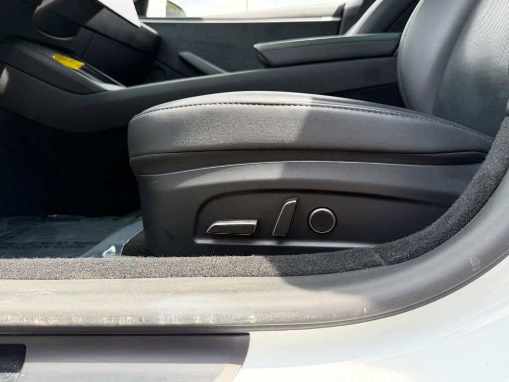 Used 2025 Tesla Model 3 Long Range AWD/4WD image 27