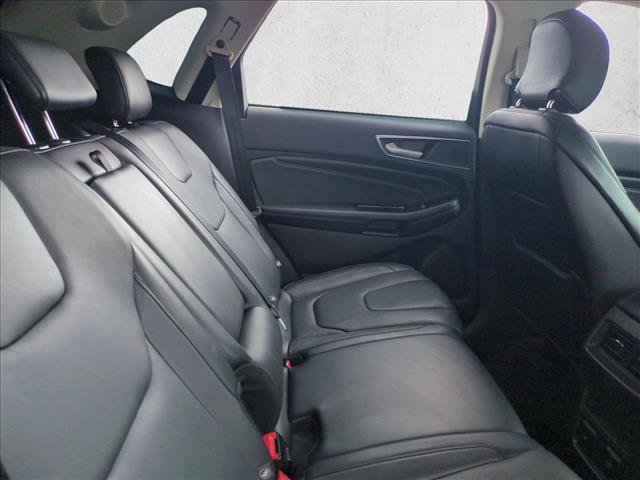 Used 2016 Ford Edge Titanium w/ Technology Package FWD image 20