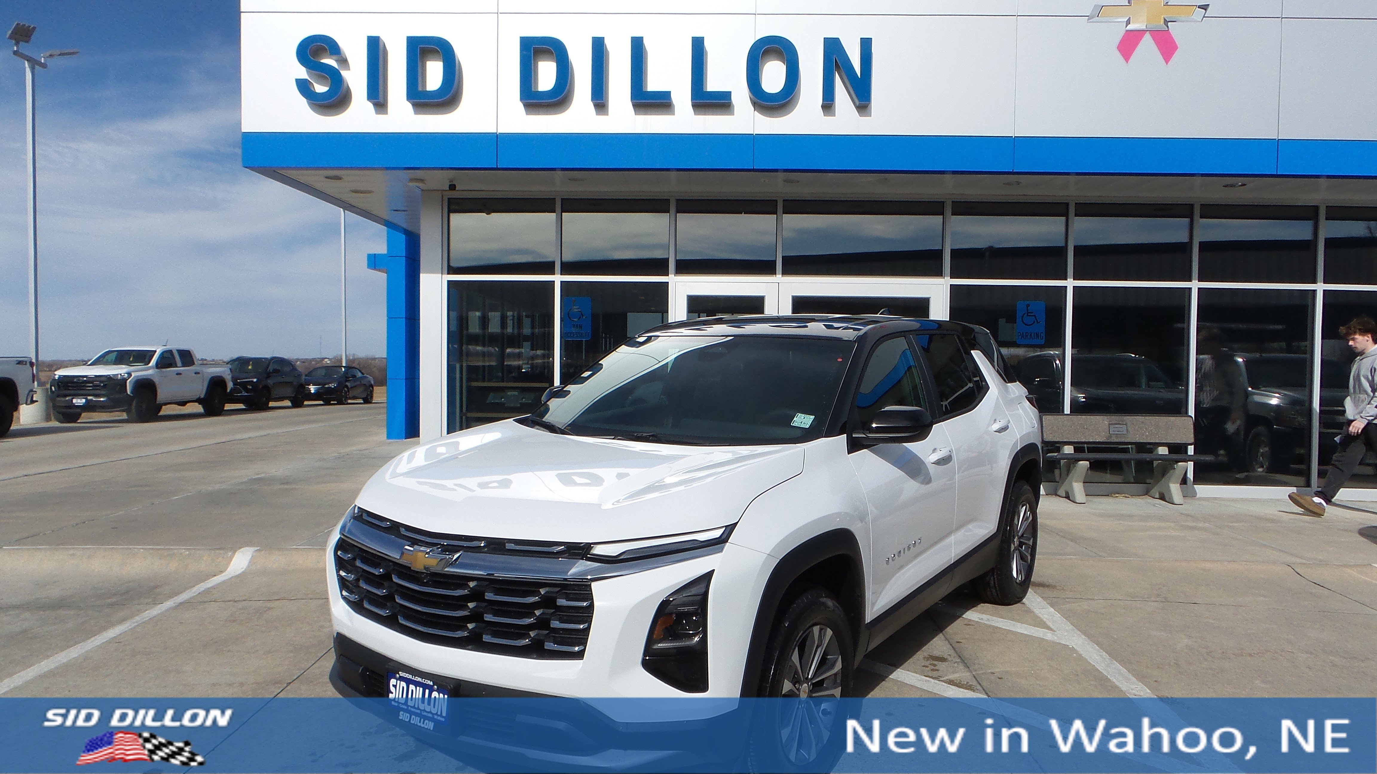 New 2026 Chevrolet Equinox LT w/ Convenience Package II image 1