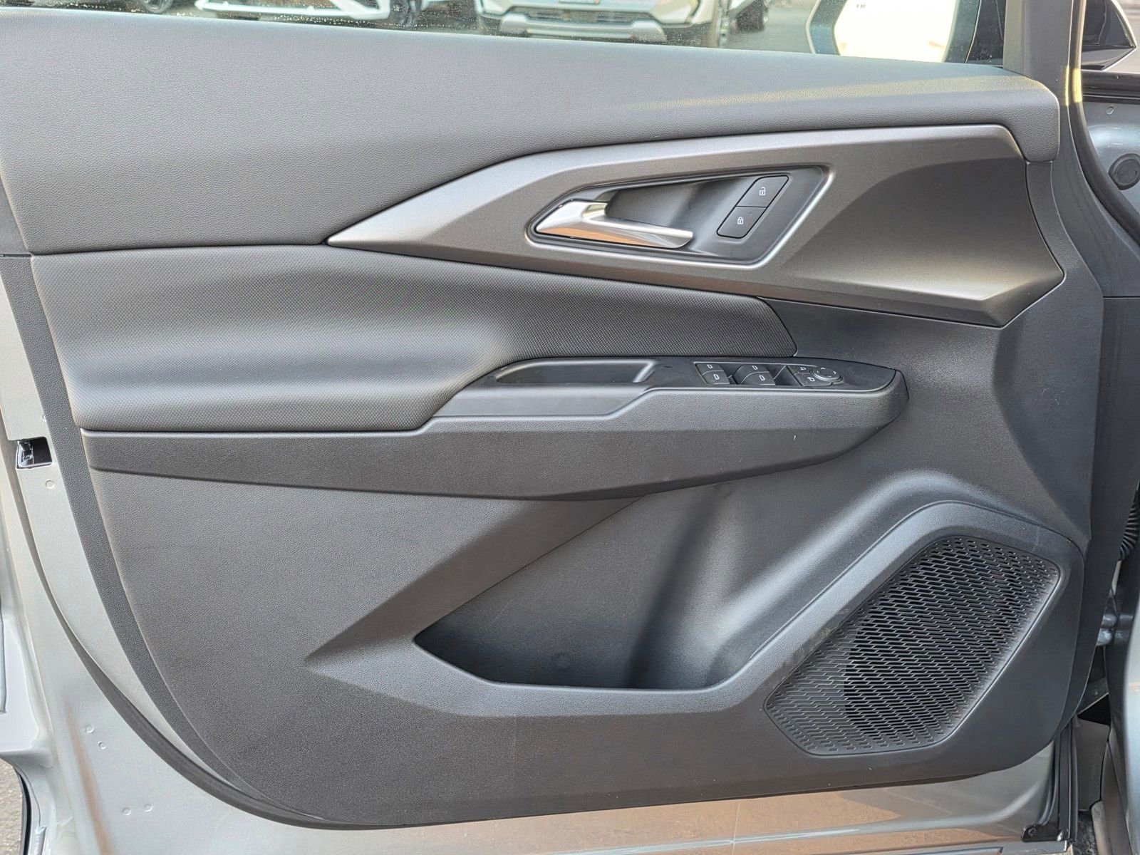 New 2026 Chevrolet Equinox EV LT w/ LPO, Blackout Package image 18