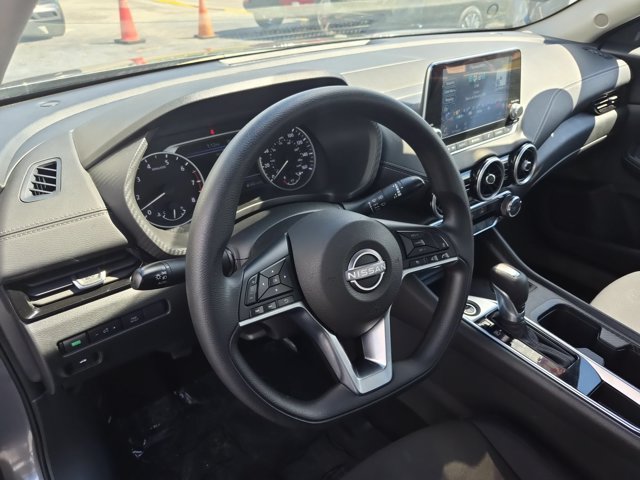 Used 2025 Nissan Sentra SV FWD image 12