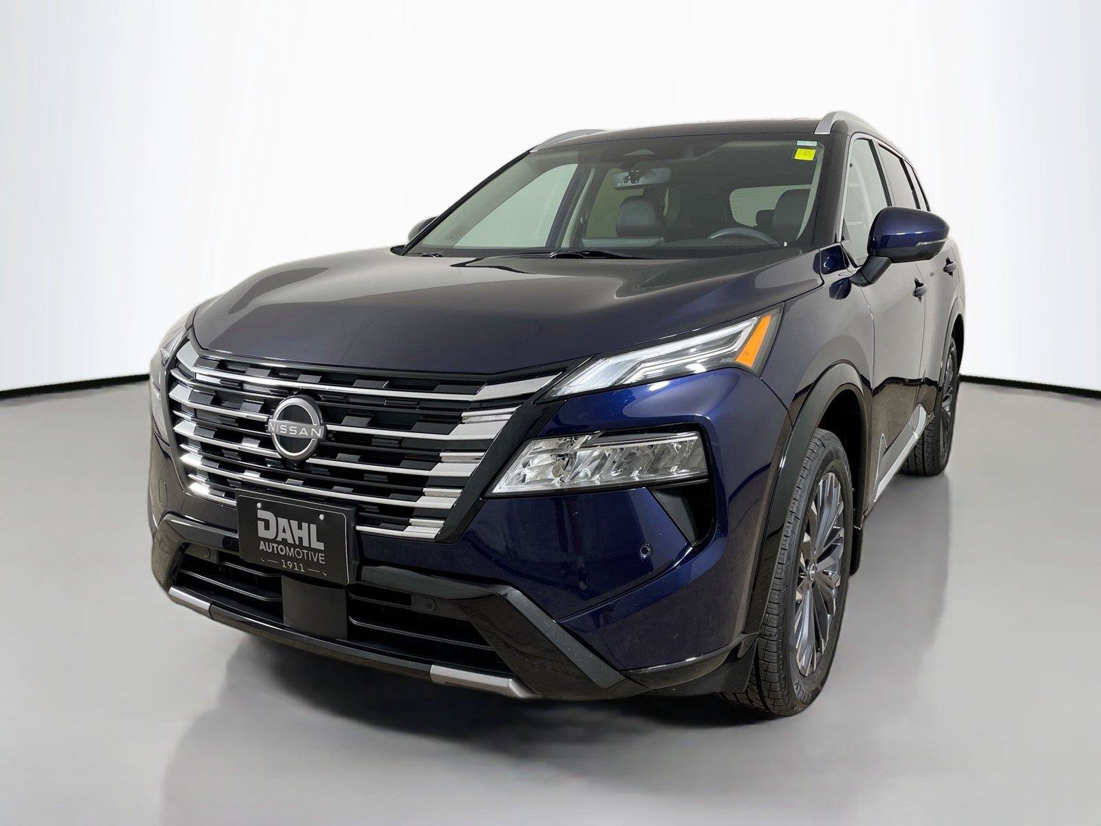 Used 2024 Nissan Rogue Platinum w/ Platinum Premium Package AWD/4WD image 4