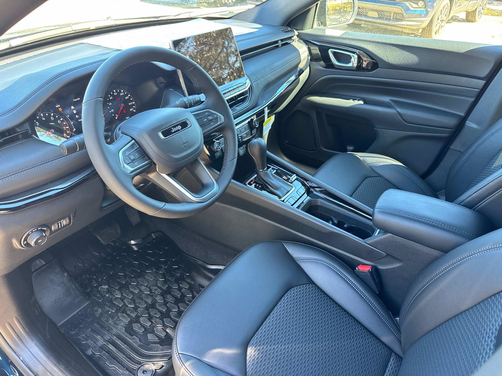 New 2026 Jeep Compass Latitude AWD/4WD image 20
