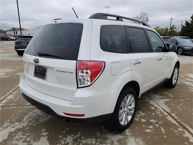 Used 2011 Subaru Forester 2.5X Premium image 7