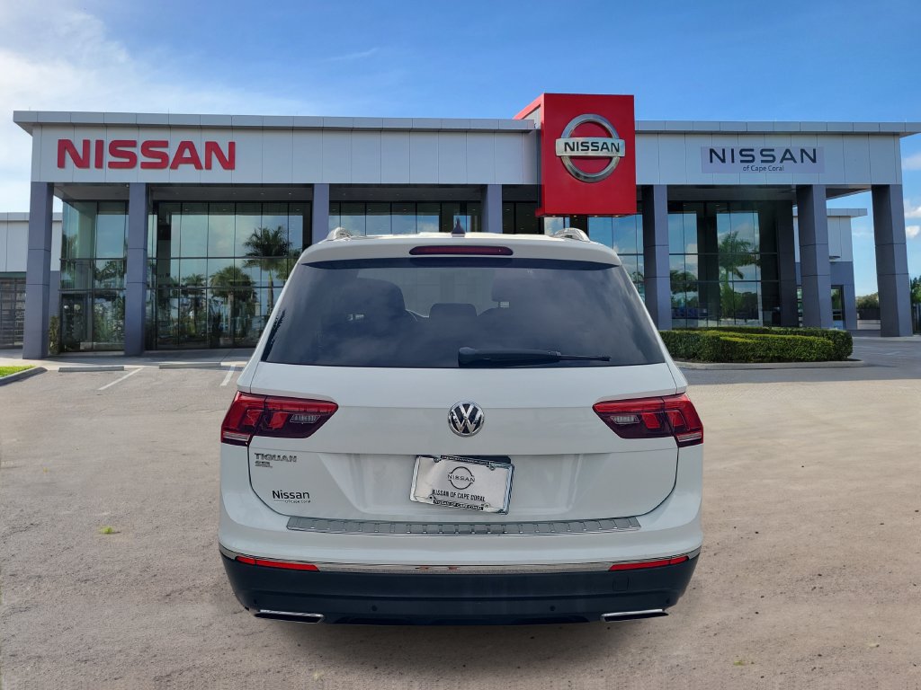 Used 2020 Volkswagen Tiguan SEL FWD image 3