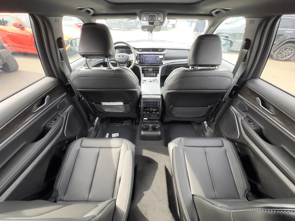 New 2026 Jeep Grand Cherokee L Limited w/ Limited Altitude Package image 25