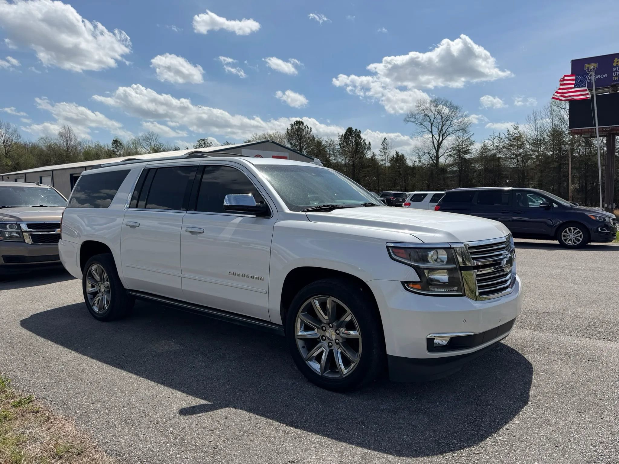 Used 2018 Chevrolet Suburban Premier image 8