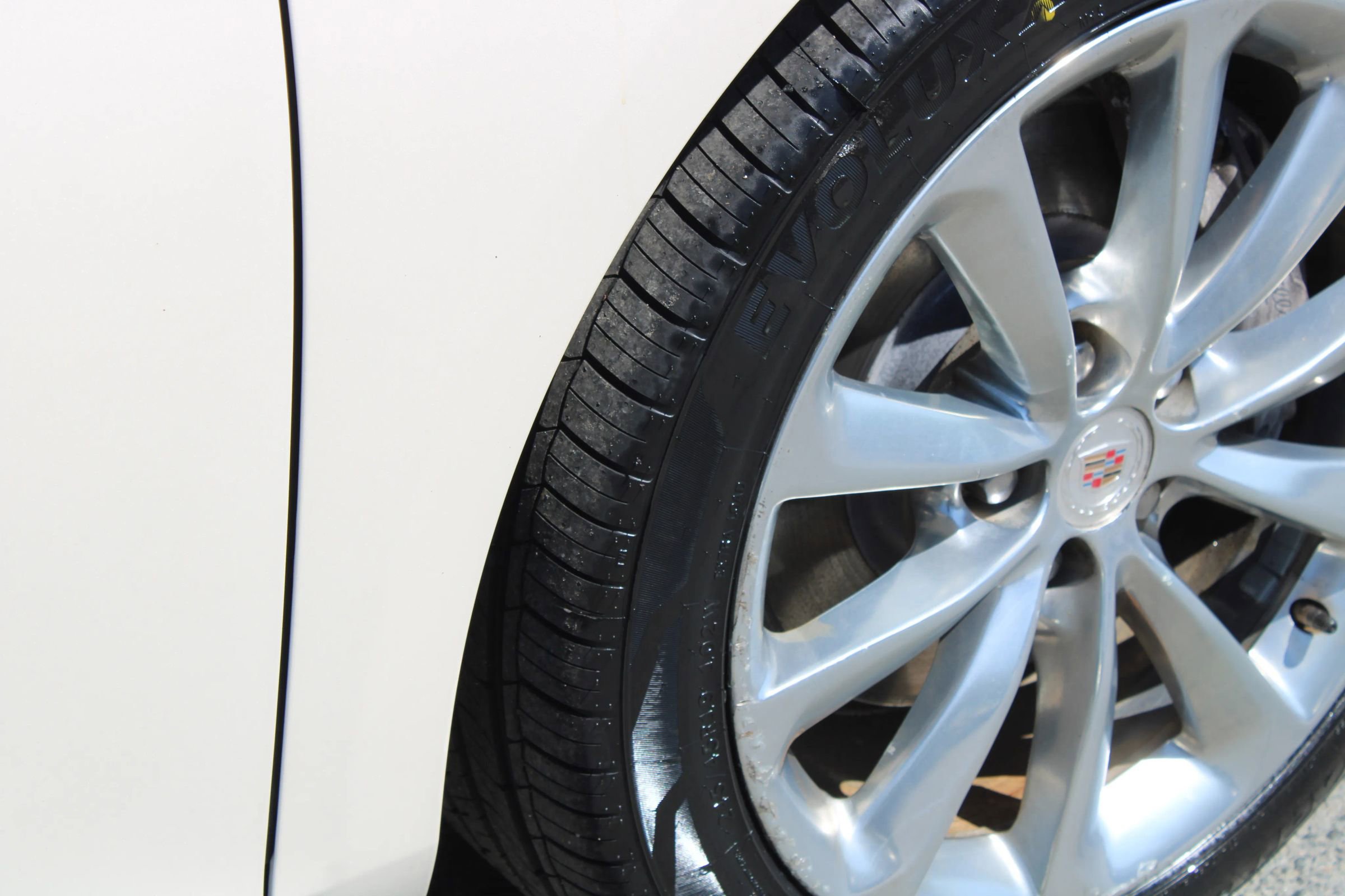 Used 2013 Cadillac XTS Luxury image 30